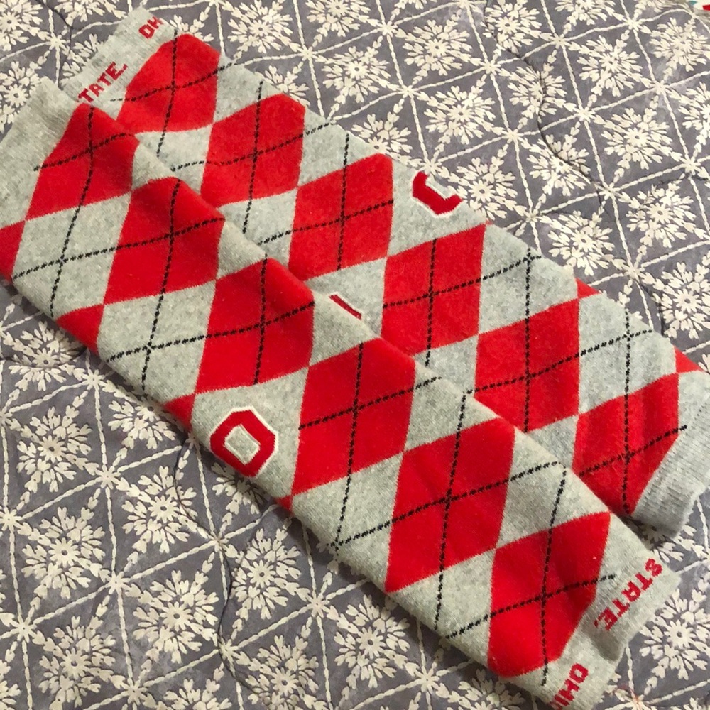 Ohio State leg warmer